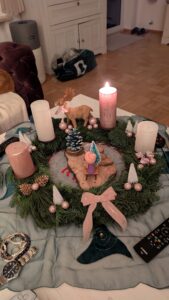 Adventskranz rosa-weiß